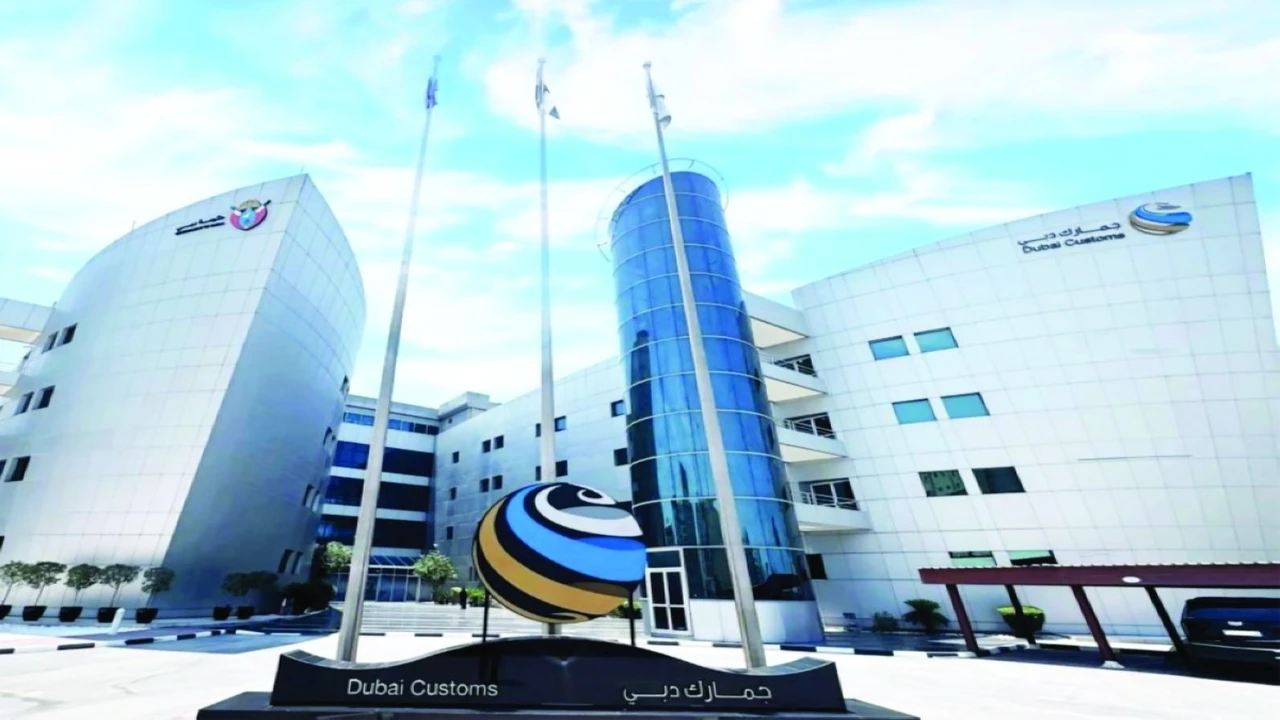 جمارك دبي ترفع مهلة عبور البضائع إلى 90 يوماً لتعزيز انسيابية التجارة